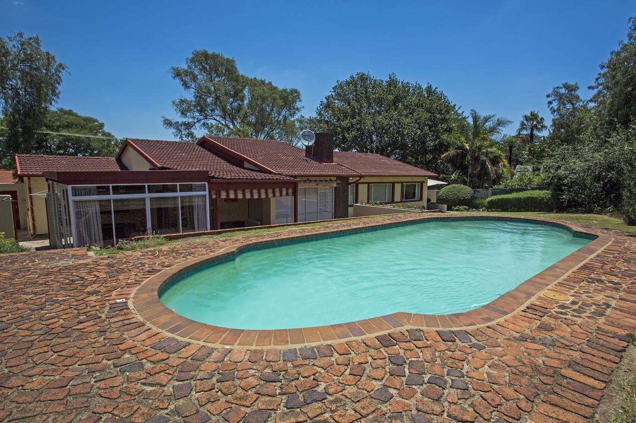 Chalet no. 2 Petunia Johannesburg Exterior foto