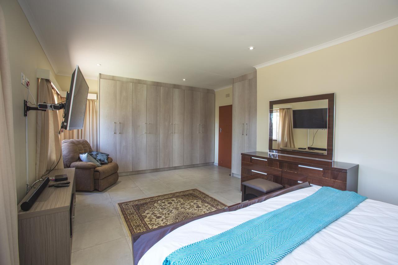 Chalet no. 2 Petunia Johannesburg Exterior foto