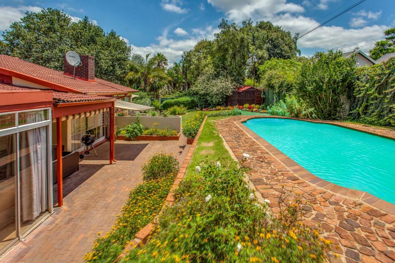 Chalet no. 2 Petunia Johannesburg Exterior foto